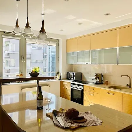 Oomph Warsaw Skyline 3Bdr Retreat With Ac Apartment Exterior photo