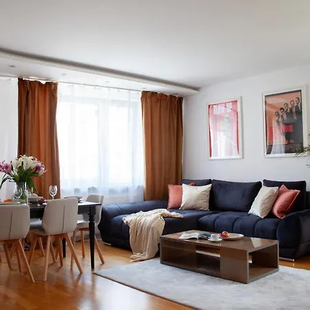 Oomph Warsaw Skyline 3Bdr Retreat With Ac Apartment Exterior photo