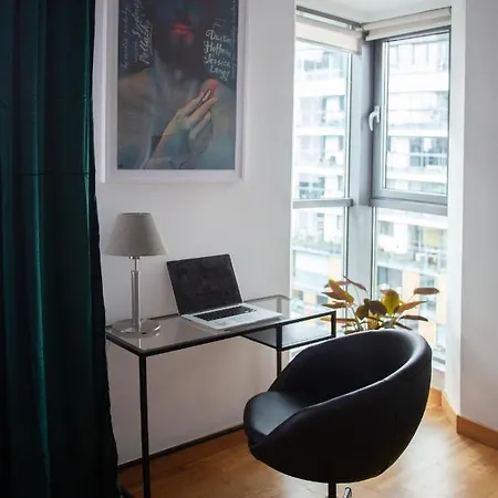 Oomph Warsaw Skyline 3Bdr Retreat With Ac Apartment Exterior photo